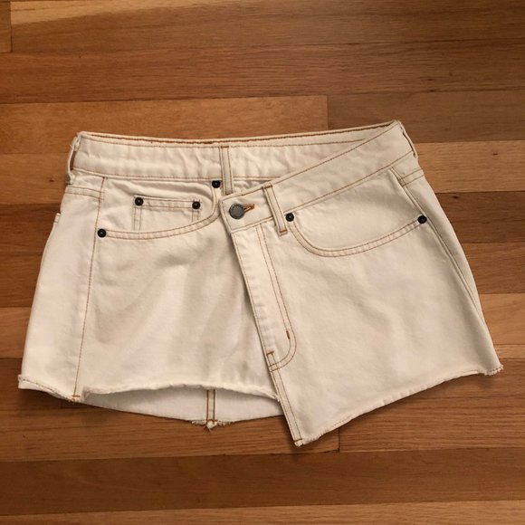 LF Dresses & Skirts - LF Carmar Denim White Asymmetrical Skirt